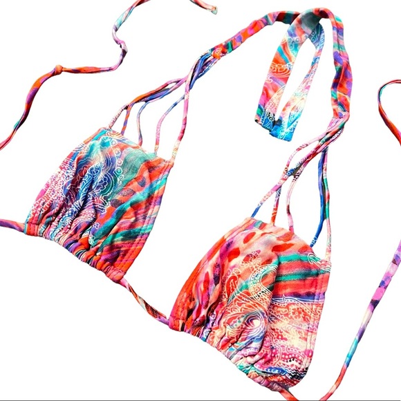 Luli‎ Fama Bikini Top - Picture 1 of 5